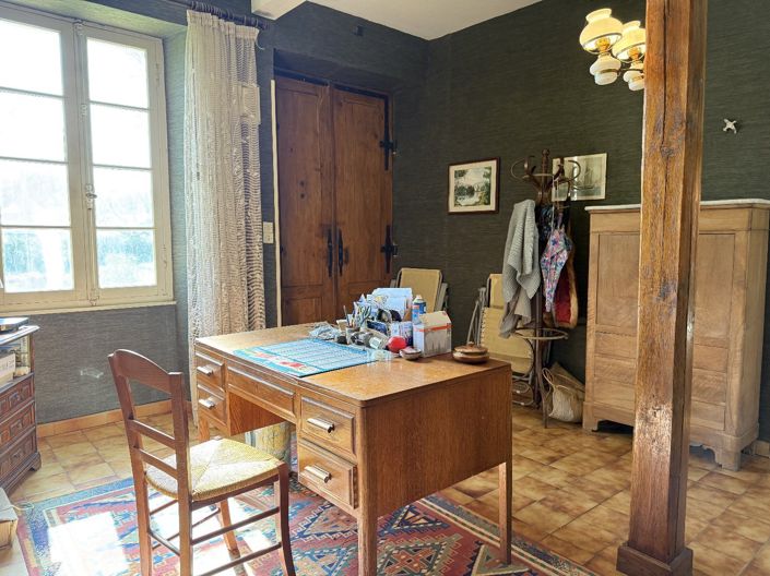 Image No.5-7 Bed House for sale