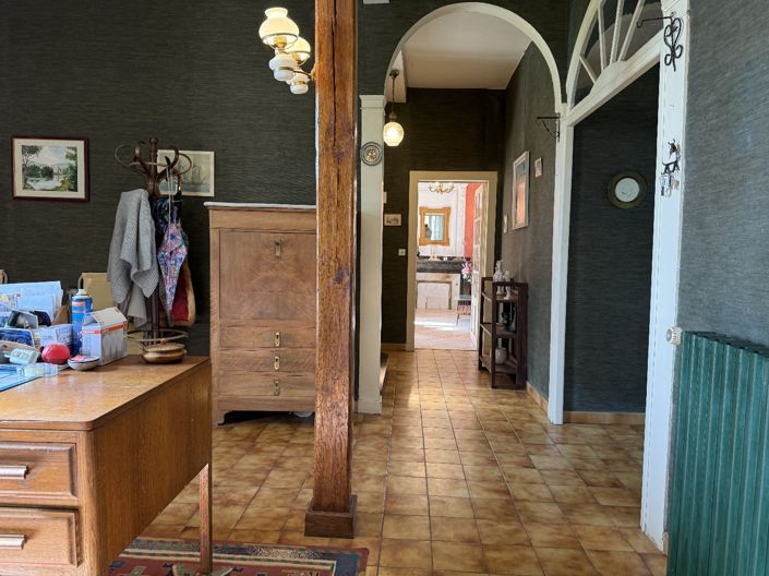 Image No.6-7 Bed House for sale