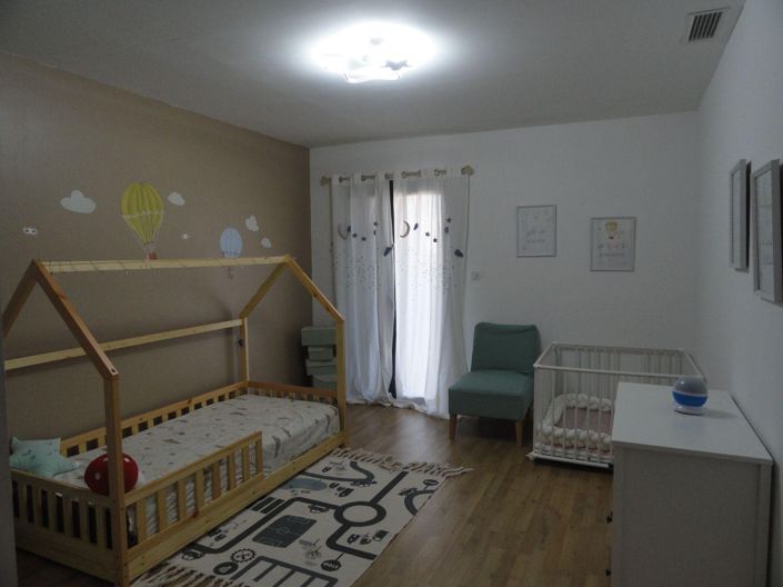 Image No.10-4 Bed House for sale