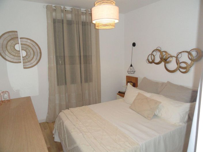 Image No.12-4 Bed House for sale