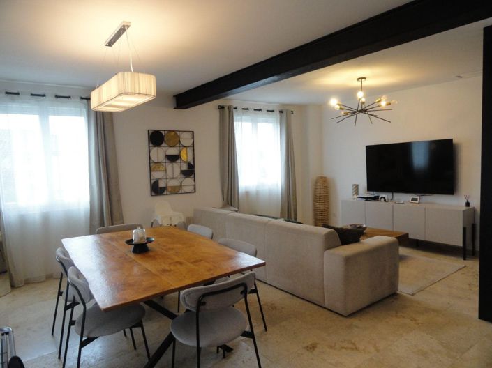 Image No.3-3 Bed House for sale