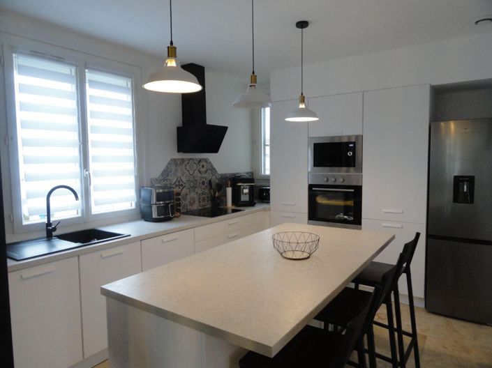 Image No.7-3 Bed House for sale