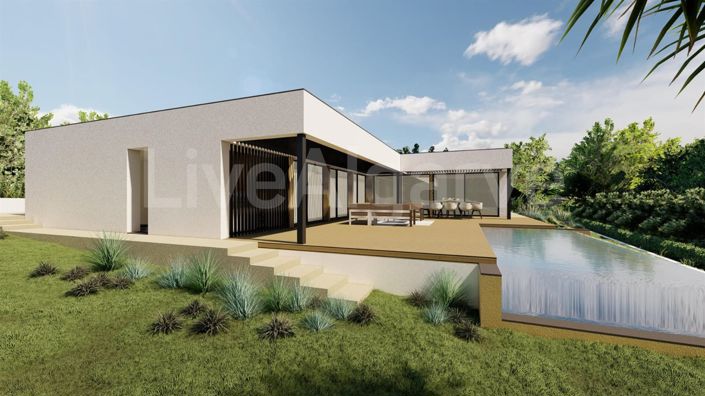 Image No.10-3 Bed House for sale