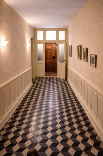 Image No.10-4 Bed House for sale