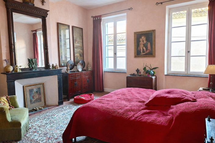 Image No.3-4 Bed House for sale