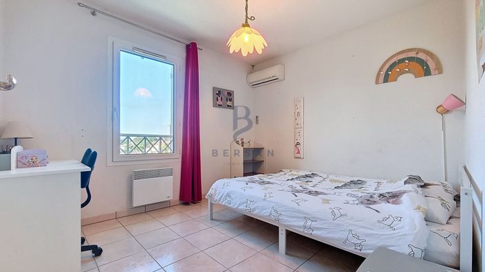 Image No.14-3 Bed House for sale