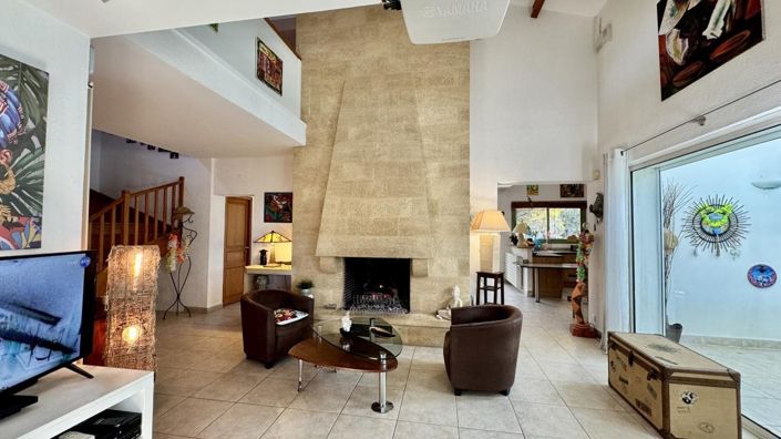 Image No.3-4 Bed House for sale