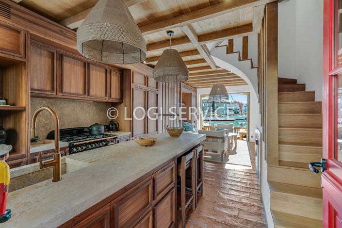 Image No.3-4 Bed House for sale