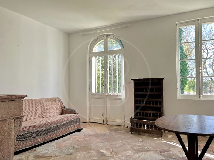 Image No.7-5 Bed House for sale