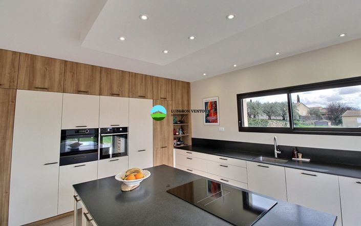 Image No.6-3 Bed House for sale