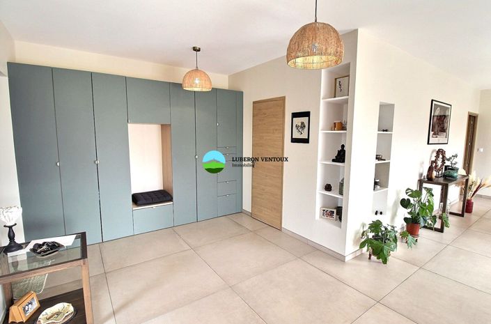 Image No.8-3 Bed House for sale