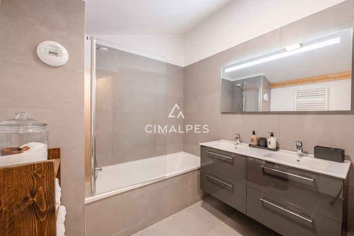 Image No.9-3 Bed Apartment for sale