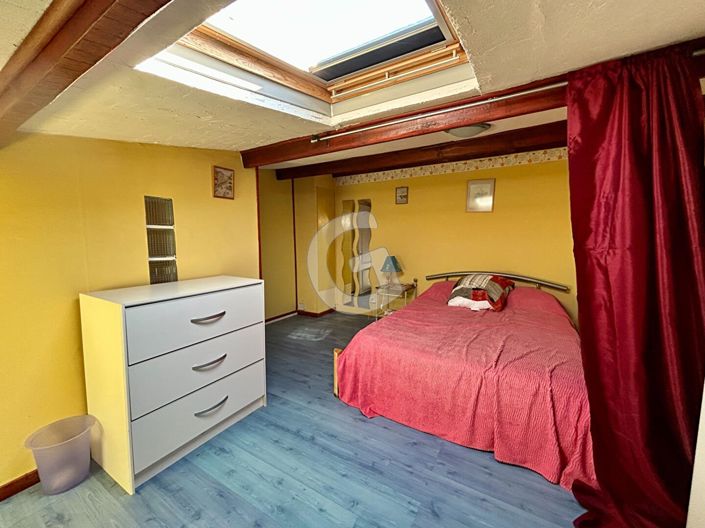 Image No.3-1 Bed House for sale