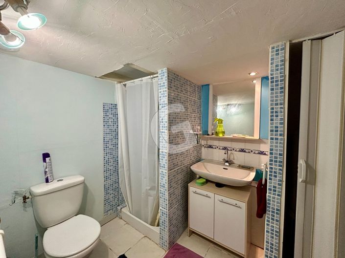 Image No.4-1 Bed House for sale