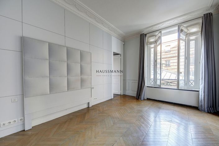 Image No.10-3 Bed Apartment for sale