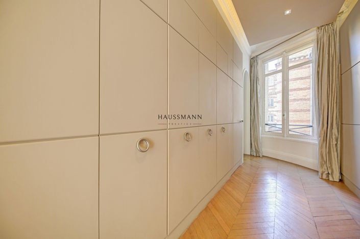 Image No.17-3 Bed Apartment for sale