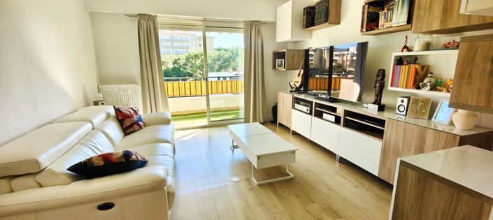 Image No.2-Appartement de 2 chambres à vendre à Antibes