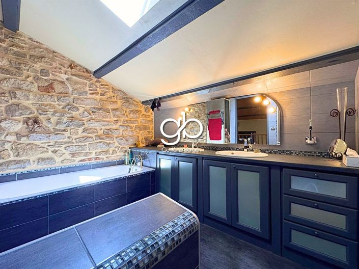 Image No.13-4 Bed House for sale