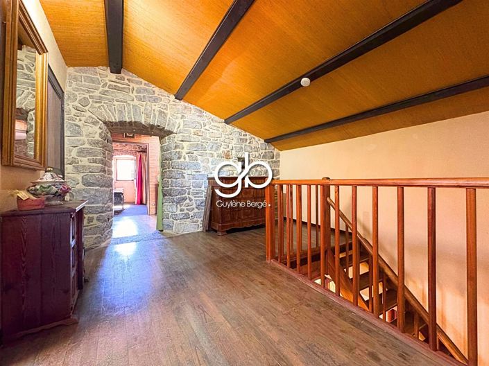 Image No.17-4 Bed House for sale