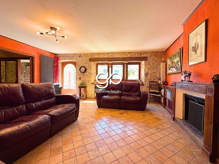 Image No.8-4 Bed House for sale