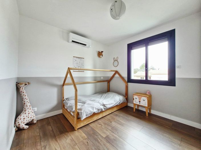 Image No.10-4 Bed House for sale