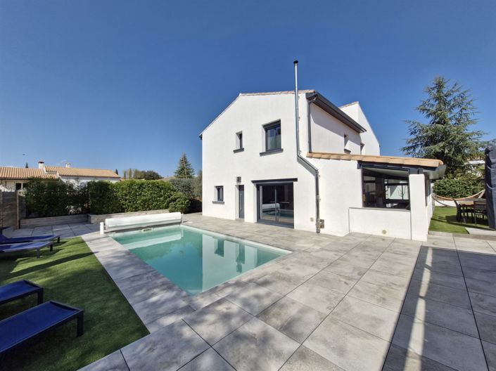 Image No.14-4 Bed House for sale