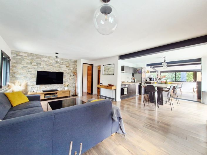 Image No.3-4 Bed House for sale