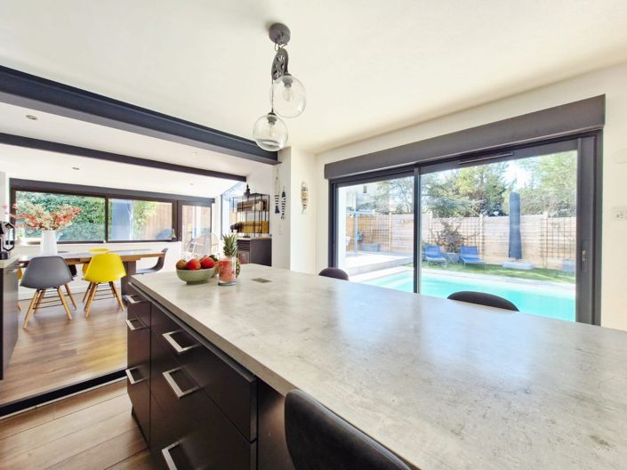 Image No.4-4 Bed House for sale