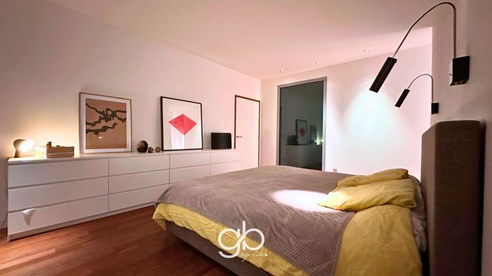 Image No.15-5 Bed House for sale