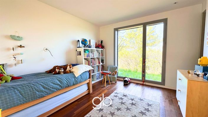 Image No.20-5 Bed House for sale