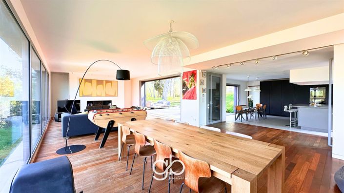 Image No.3-5 Bed House for sale