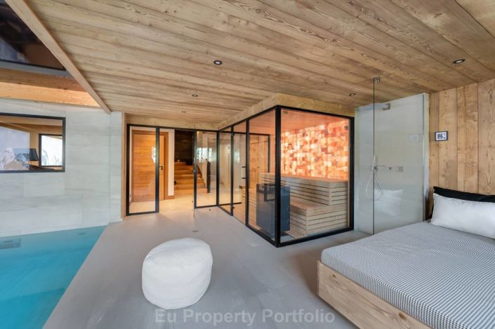 Image No.12-6 Bed House for sale