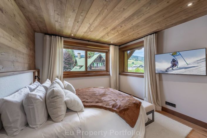 Image No.6-6 Bed House for sale