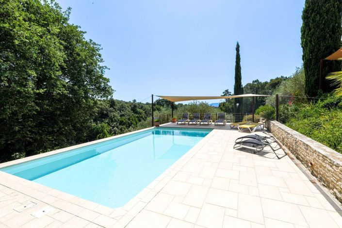Image No.9-8 Bed House for sale