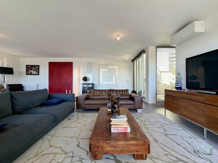 Image No.17-3 Bed Apartment for sale