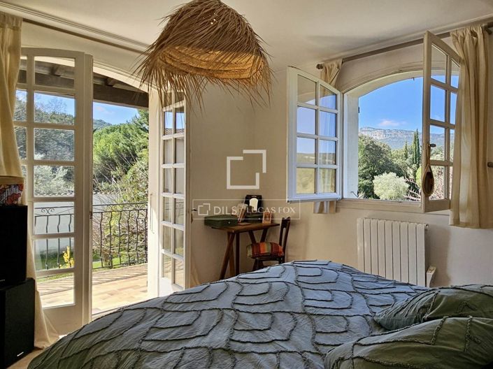 Image No.15-4 Bed House for sale