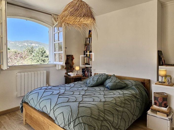 Image No.16-4 Bed House for sale