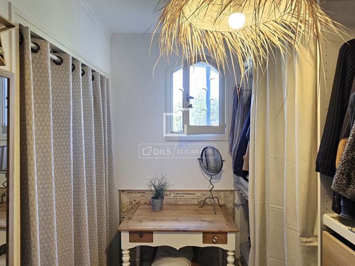 Image No.25-4 Bed House for sale