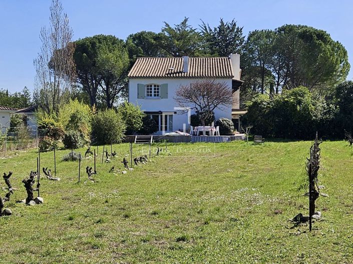 Image No.27-4 Bed House for sale