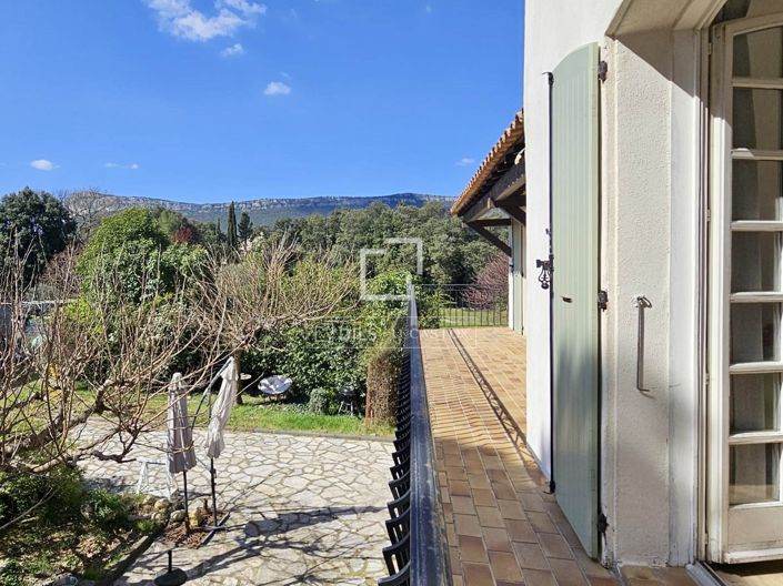 Image No.3-4 Bed House for sale