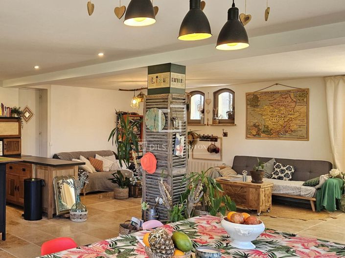 Image No.8-4 Bed House for sale