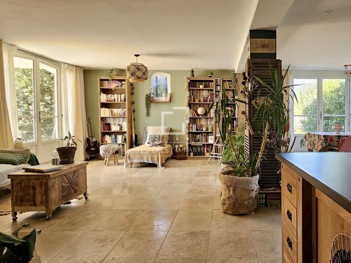 Image No.9-4 Bed House for sale