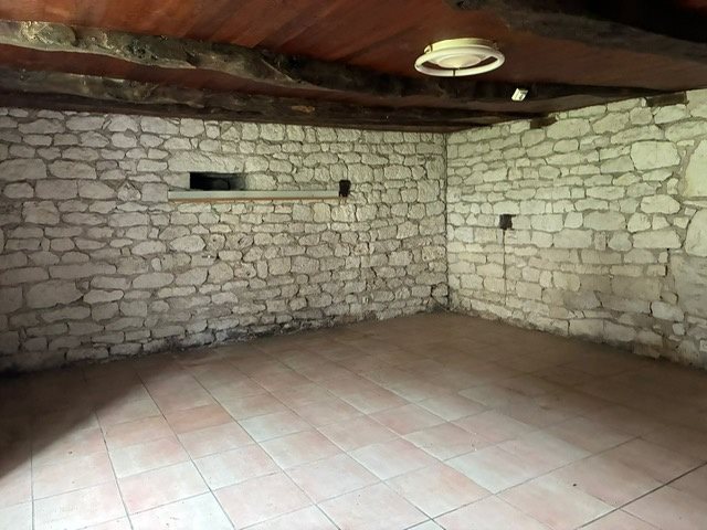Image No.12-Maison de 2 chambres à vendre à Lendou-en-Quercy