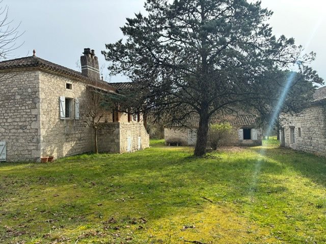 Image No.4-Maison de 2 chambres à vendre à Lot