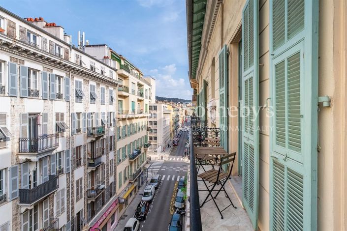 Image No.2-Appartement de 4 chambres à vendre à Nice