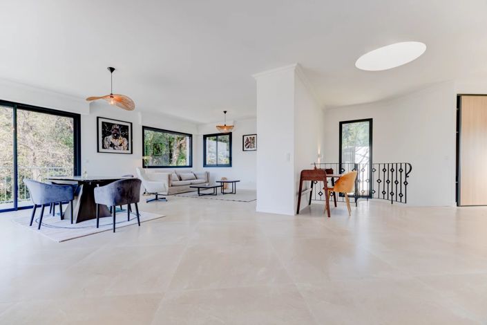 Image No.4-5 Bed House for sale