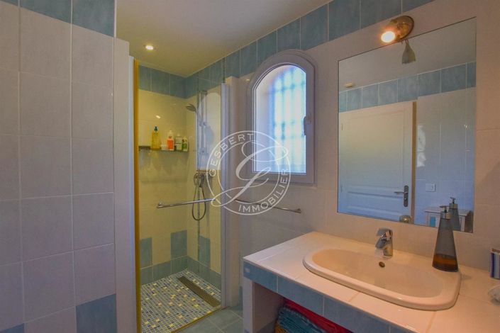 Image No.24-3 Bed House for sale