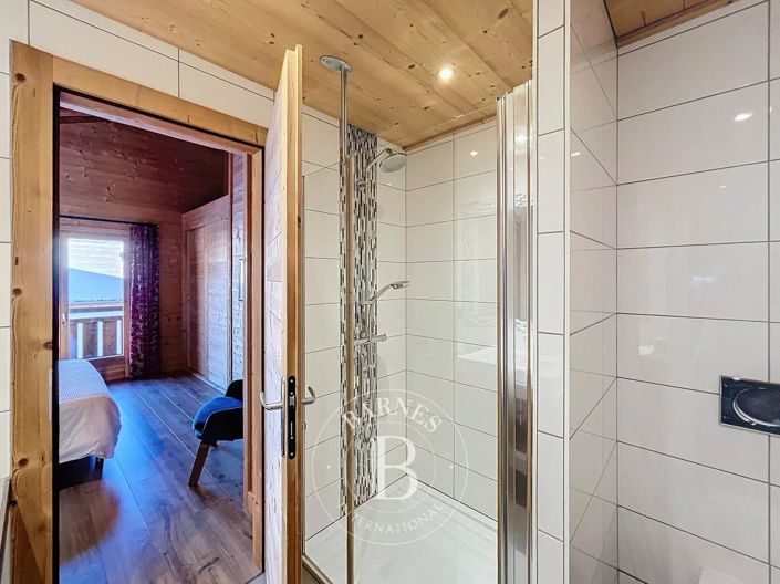 Image No.11-4 Bed Apartment for sale