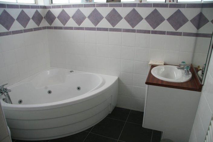 Image No.14-6 Bed Property for sale