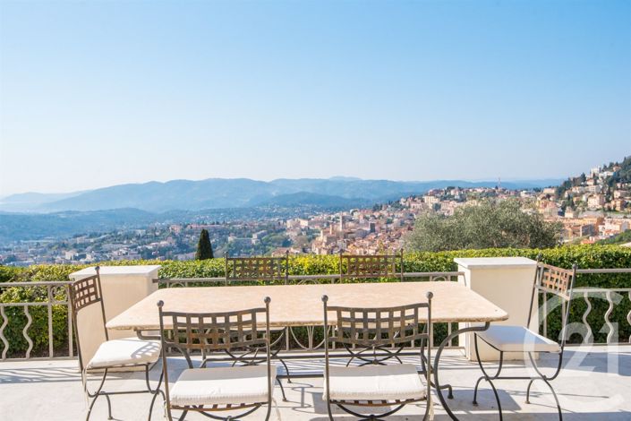 Image No.2-Maison de 7 chambres à vendre à Grasse